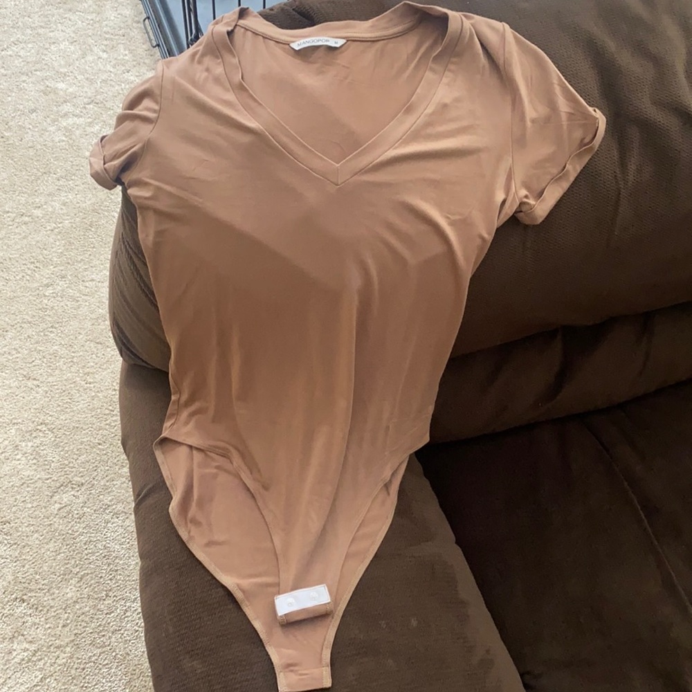 Medium short sleeve body suit